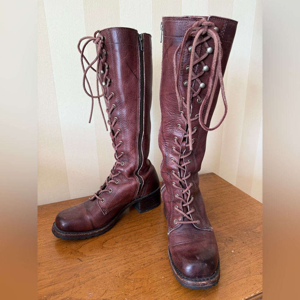Frye Vintage Campus Lace Up Zip Boots in Rich Brown Leather size 8
